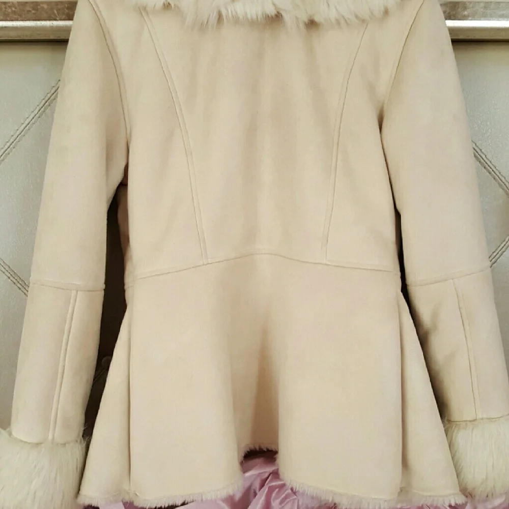 Rampage Women's Cream Teddy Jacket - Picture 4 of 4